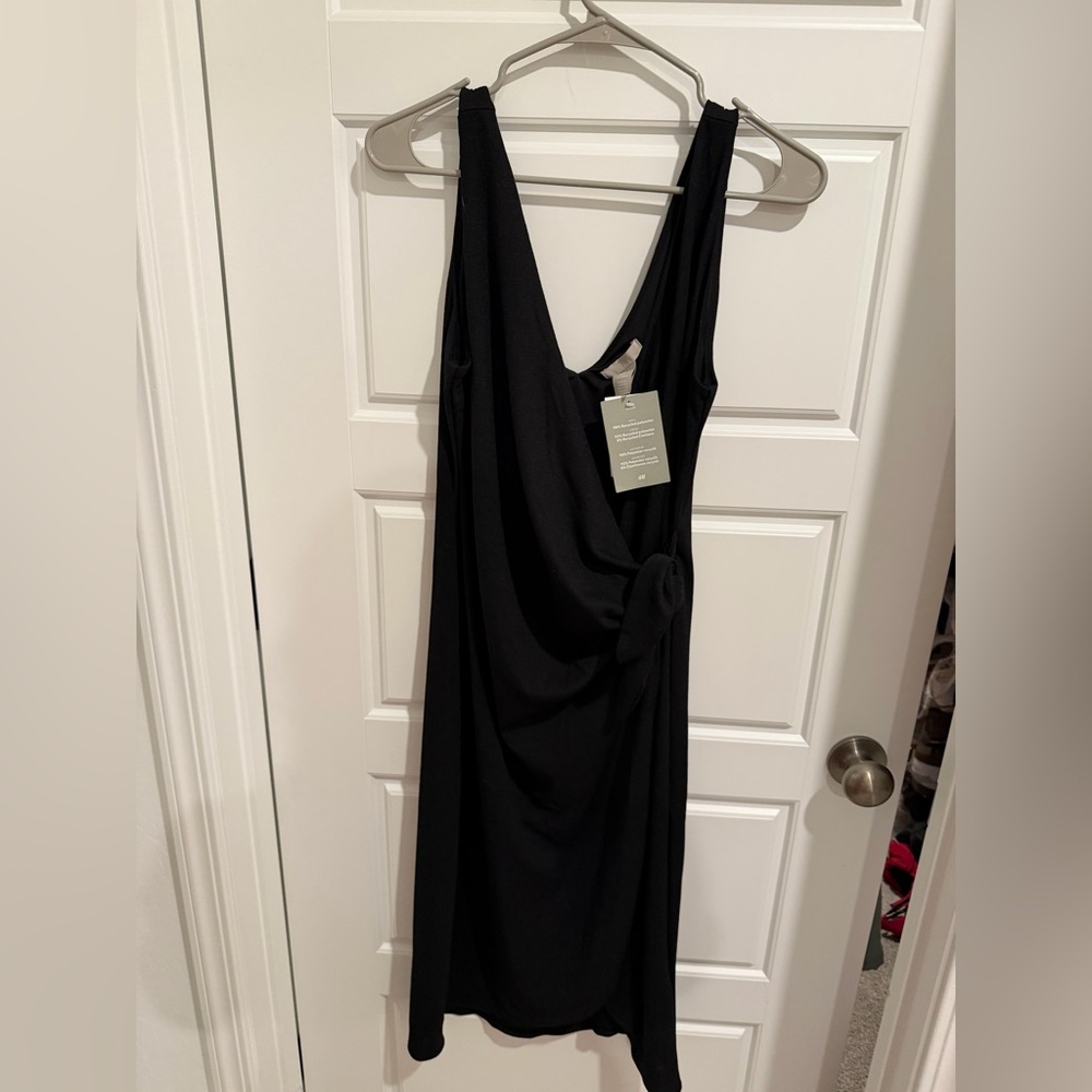 H&M Elegant Black Dress